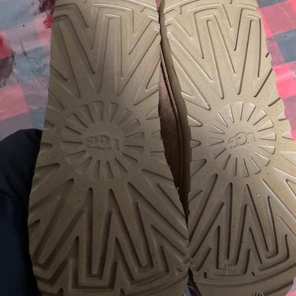 Ugg Tasman Slippers - Picture 4 of 5